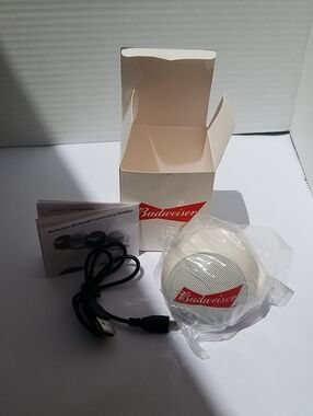 Budweiser Portable Wireless Bluetooth White Round Speaker New In Box